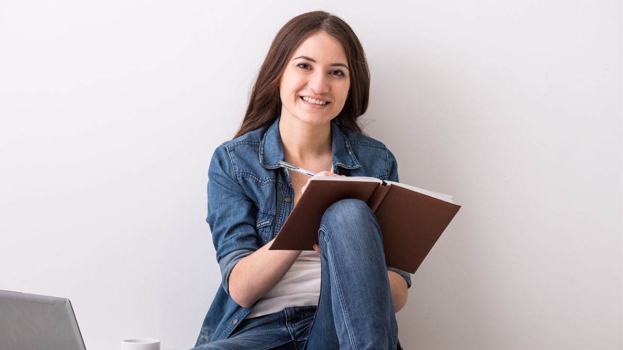 University Graduates become apprentices