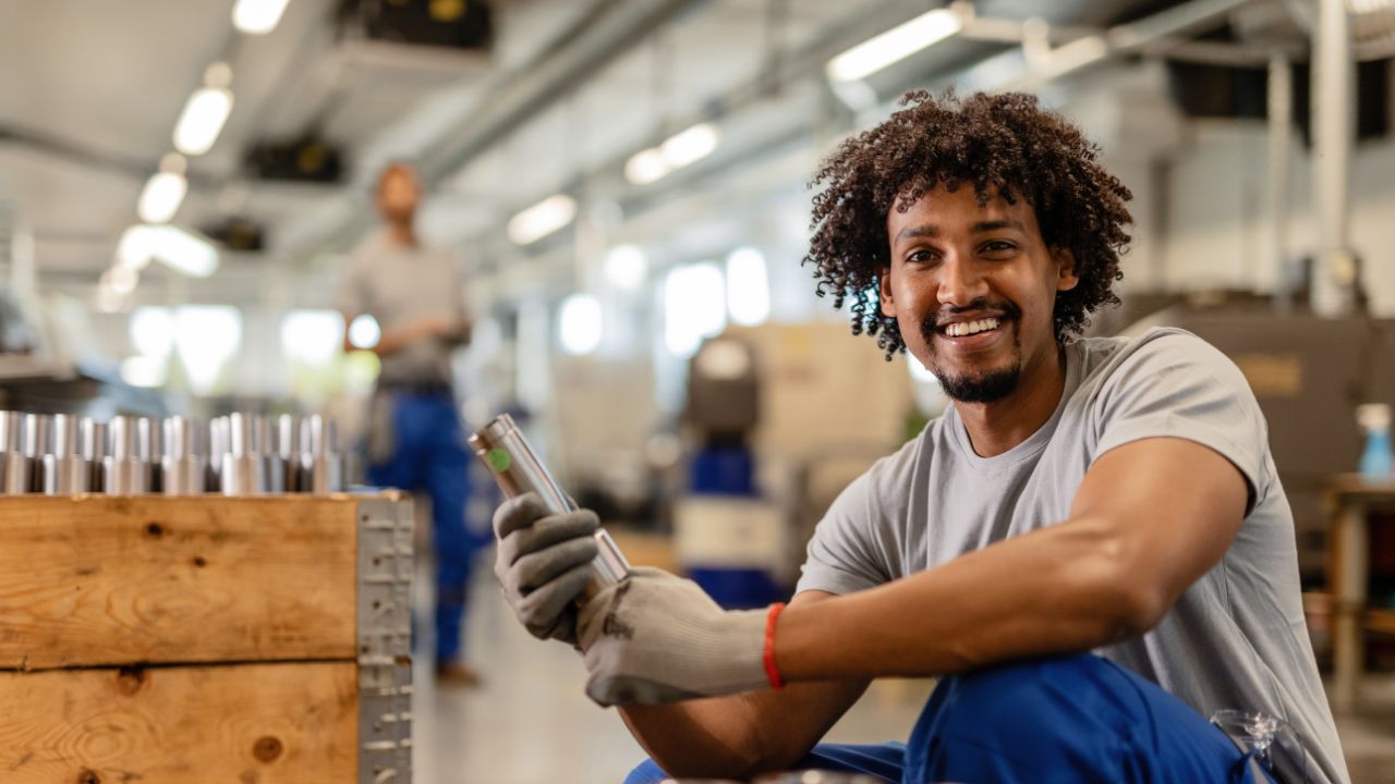 AN APPRENTICESHIP IN THE STEEL INDUSTRY