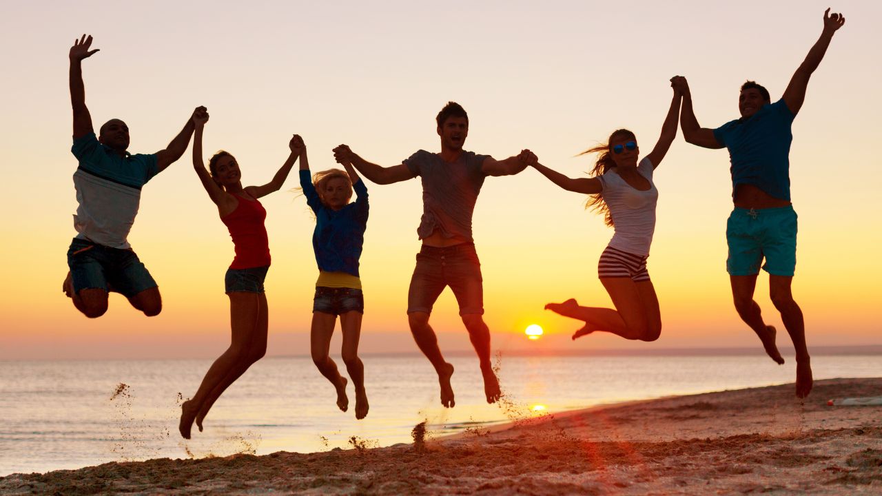 HAYS TRAVEL CREATES APPRENTICESHIPS