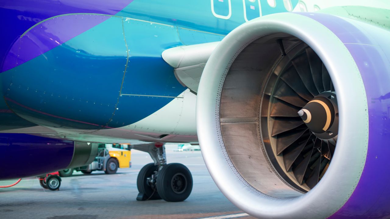 AIRCRAFT ENGINEERING APPRENTICESHIPS